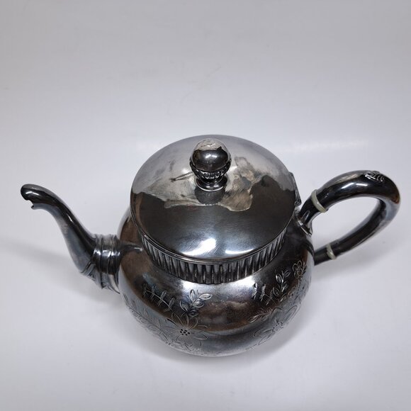 Wilcox Silverplate Co Teapot 5002 Antique Victorian Floral Vintage Etched Ornate - Picture 4 of 7